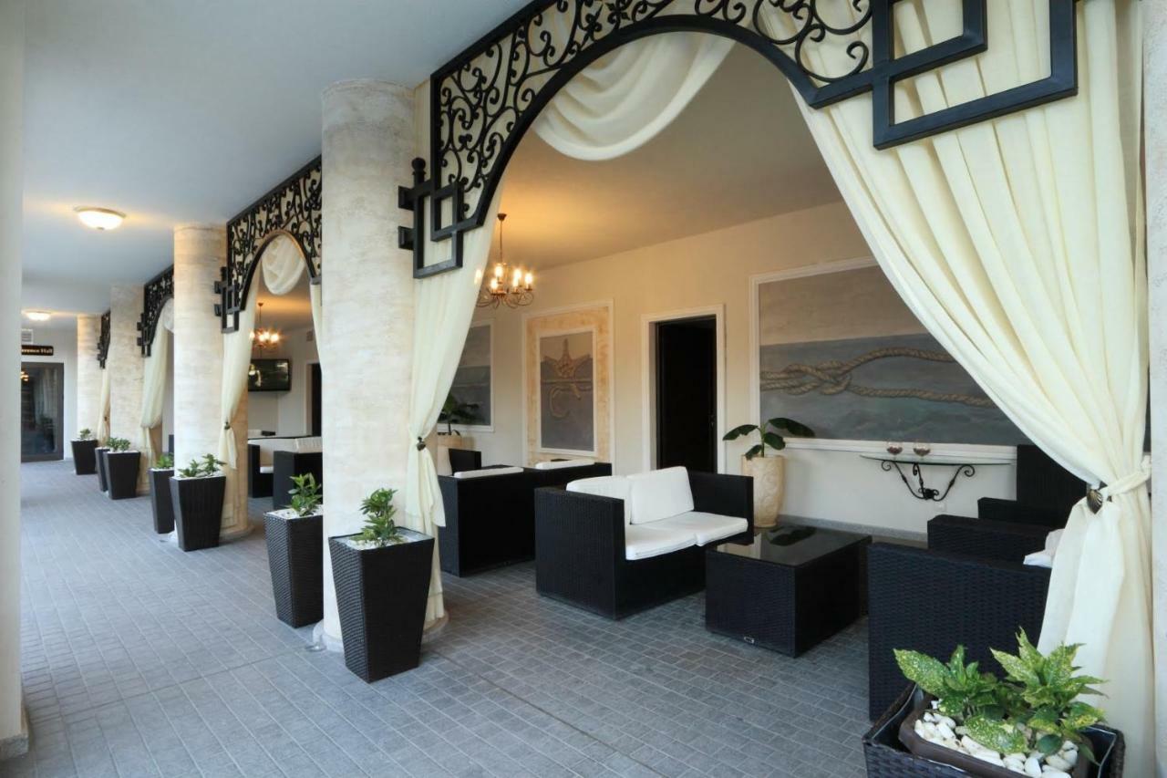 Penelopa Palace Apart Hotel & SPA Pomorie Exterior foto