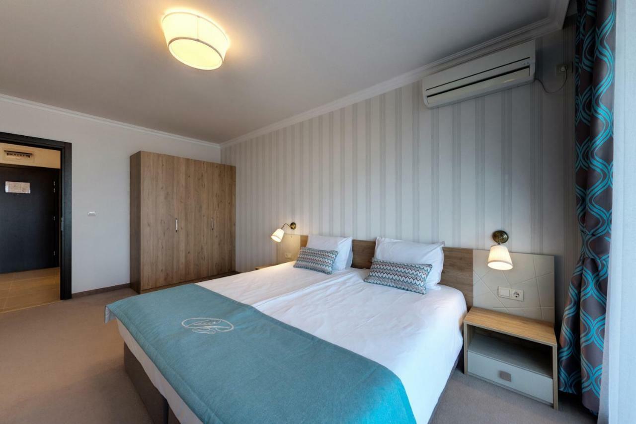 Penelopa Palace Apart Hotel & SPA Pomorie Exterior foto